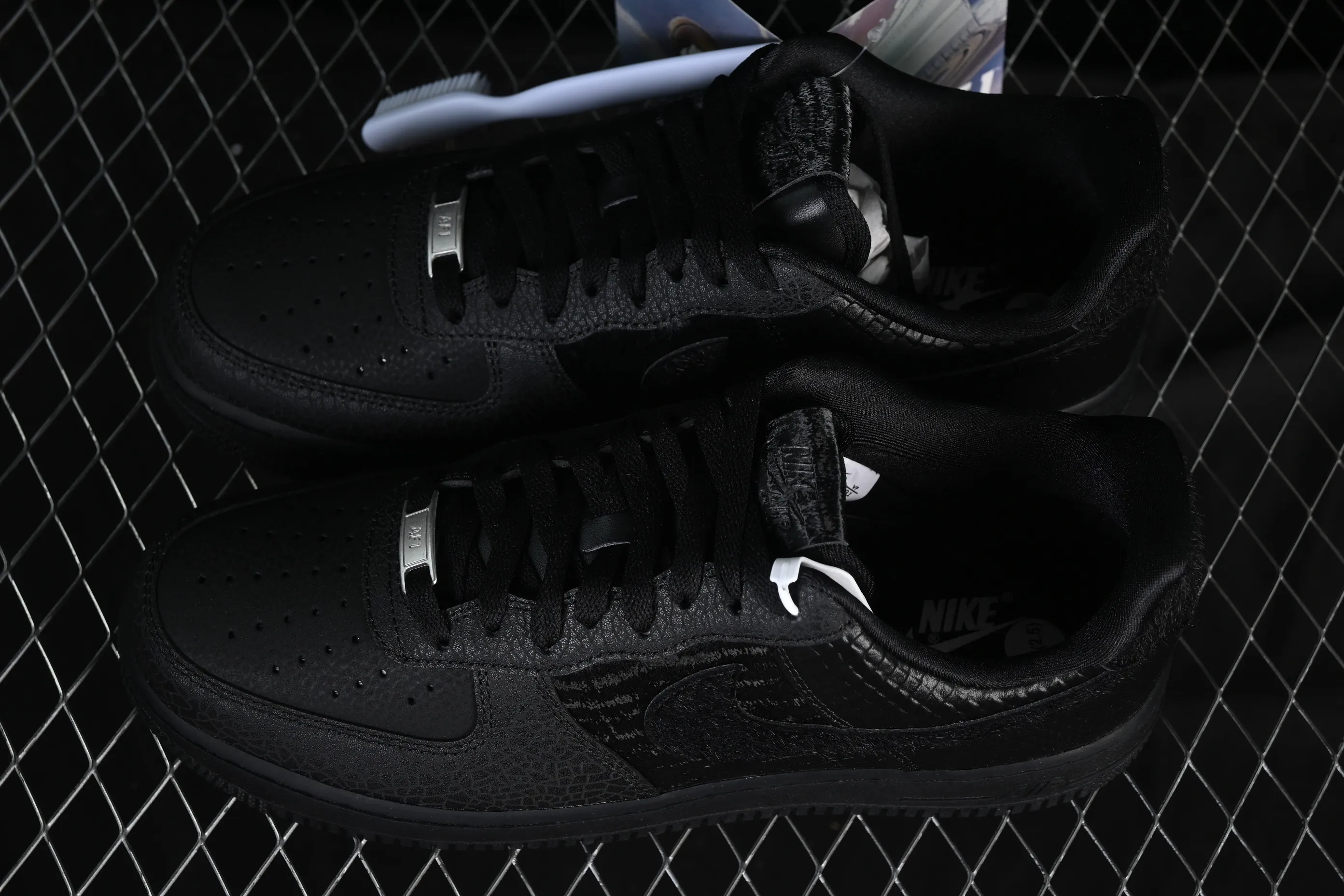 All categories Nk Air Force 1 Air Force series Nk Air Force 1 Low Air Force low-top Nike Air Force 1'07 Low Air Force 1 low-top casual sneakers HQ1977-001